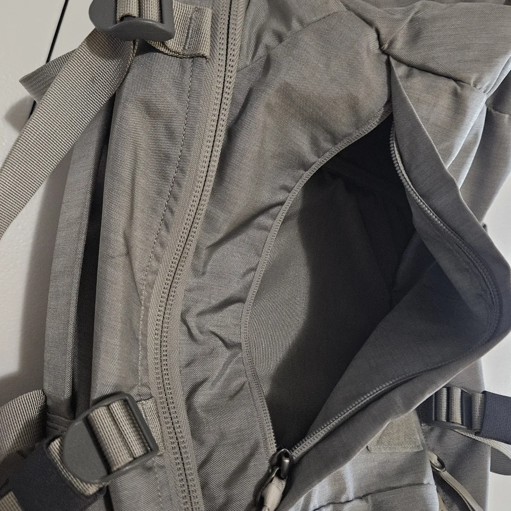 Evergoods original 2019 Mountain Panel Loader 30L Regular Backpack